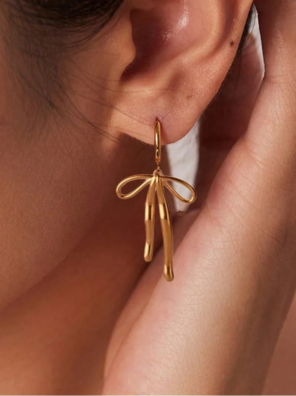 Vintage Gold tone Dangle bow Hoop Earrings - Women Jewelry only one